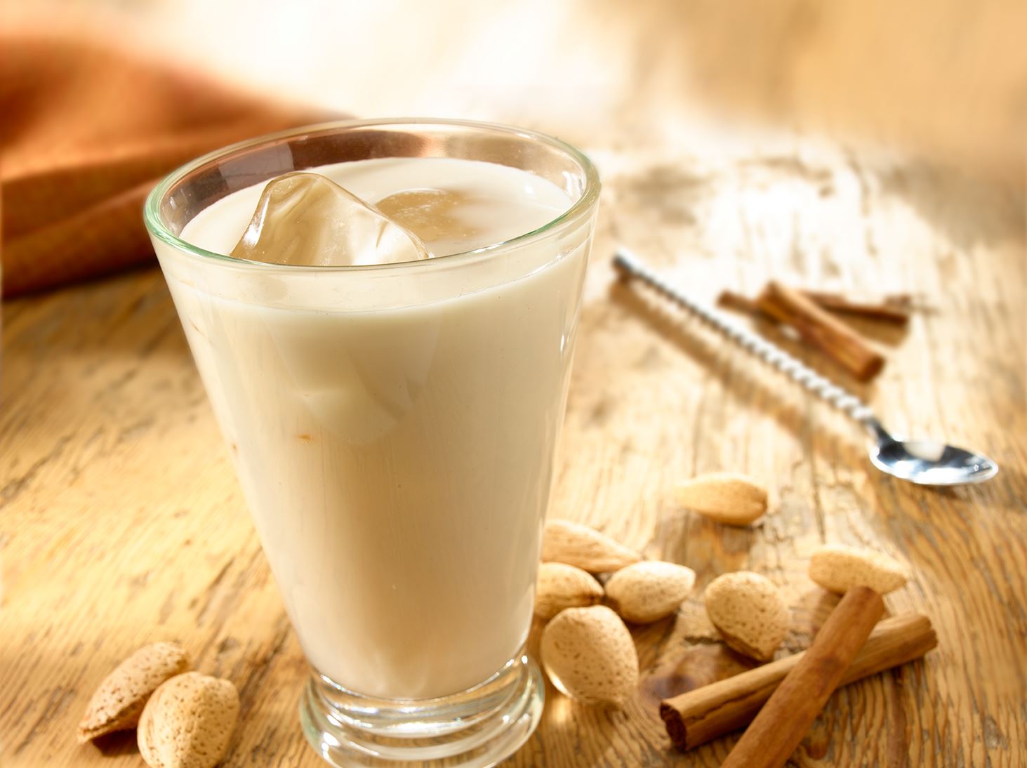 Horchata – Mexican-Style Almond and Rice Drink