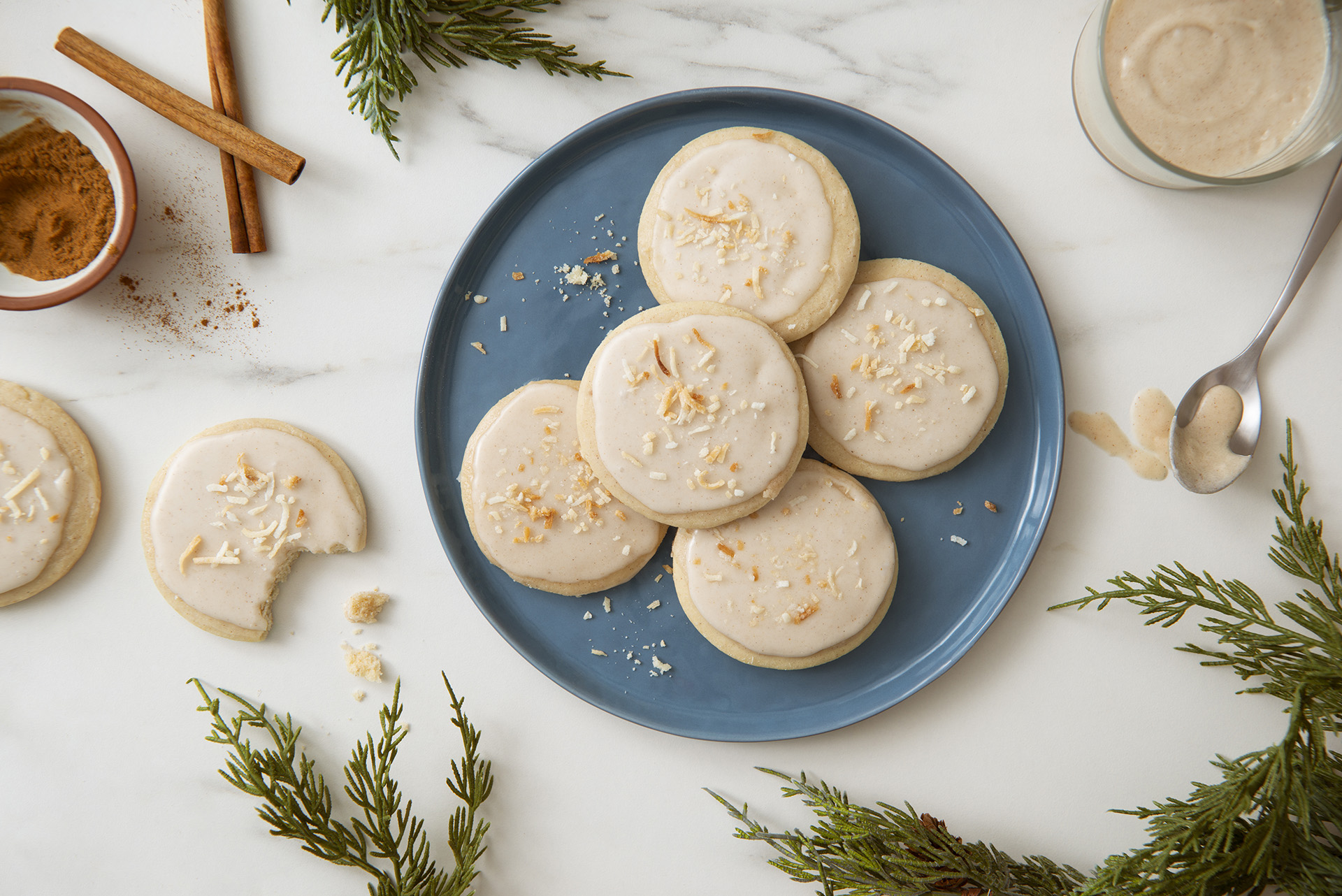 Iced Coquito Cookies