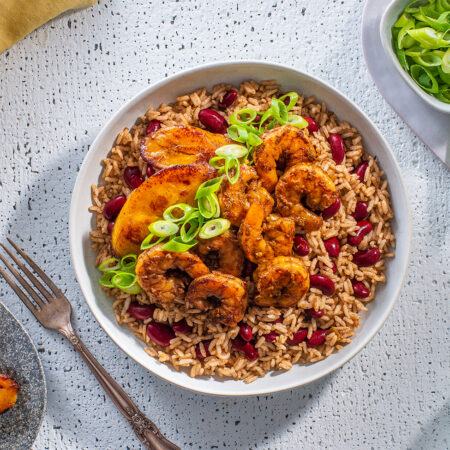 Frijoles con Arroz y Camarones al Estilo Jamaiquino