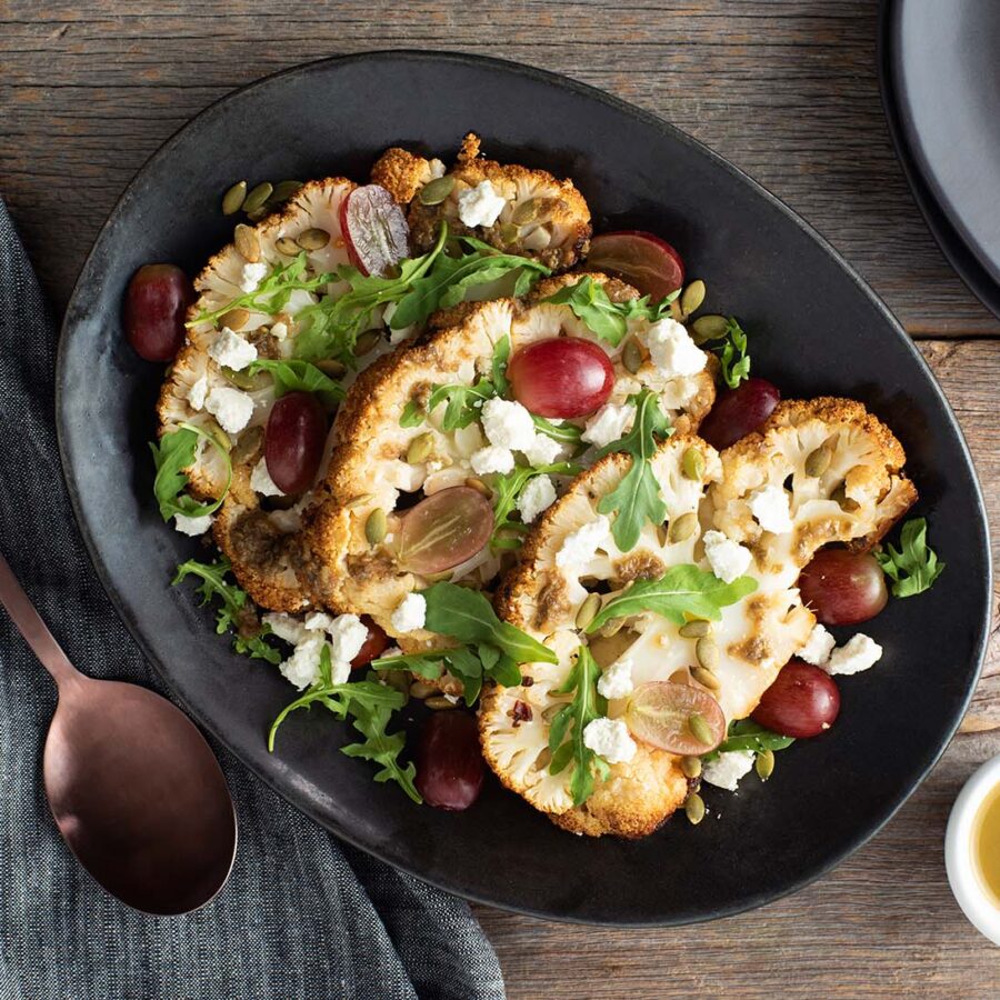 Coliflor Asado con Chipotle y Vinagreta de Alcaparras