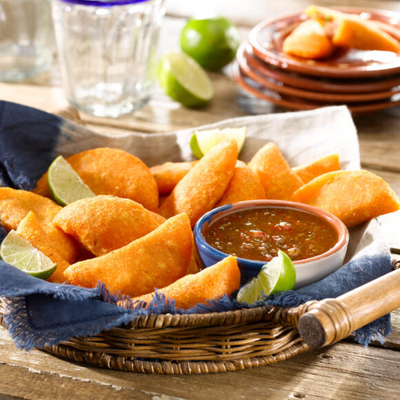 Empanadas Colombianas de Carne y Cerdo
