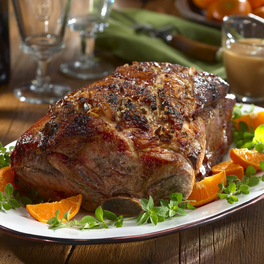 Pernil al Ajillo con Salsa de Chalotes