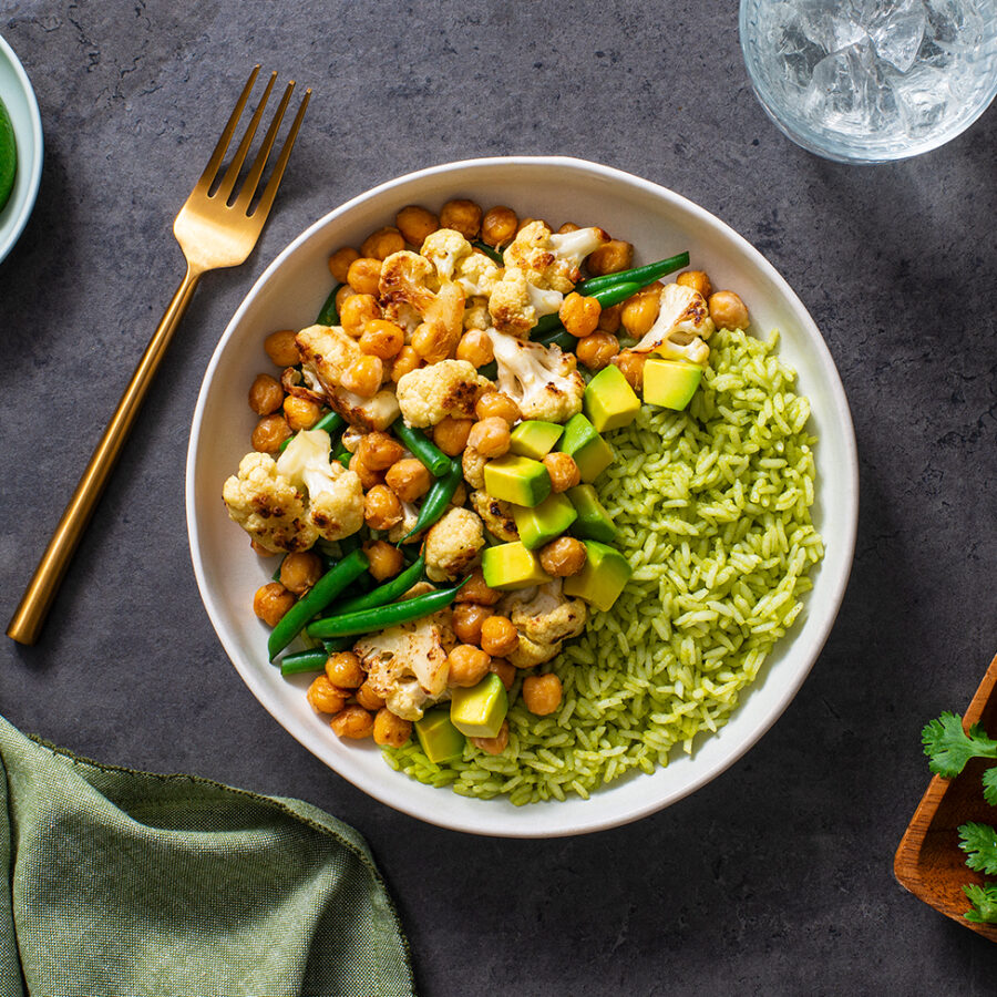 Green Rice and Roasted Chickpeas Bowl