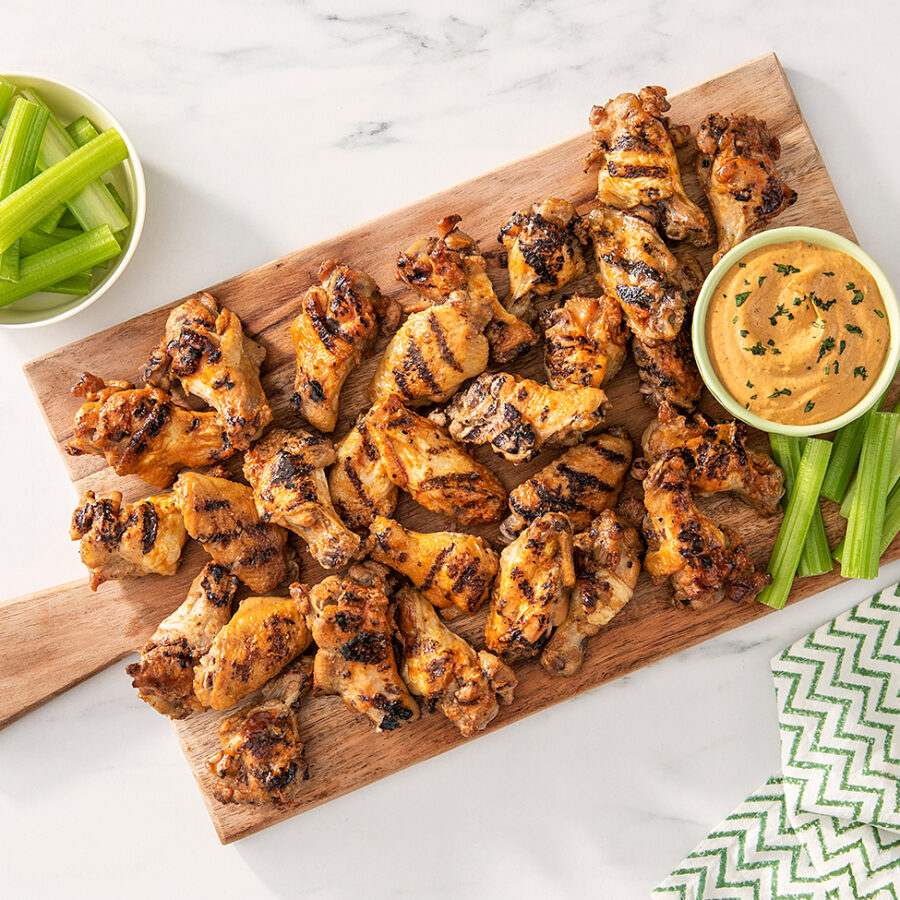 Alitas de Pollo con Salsa de Chipotle y “Cashew”