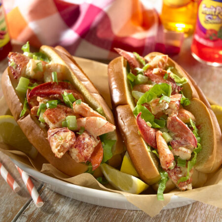 Emparedados de Langosta y Camarones con Ají Amarillo