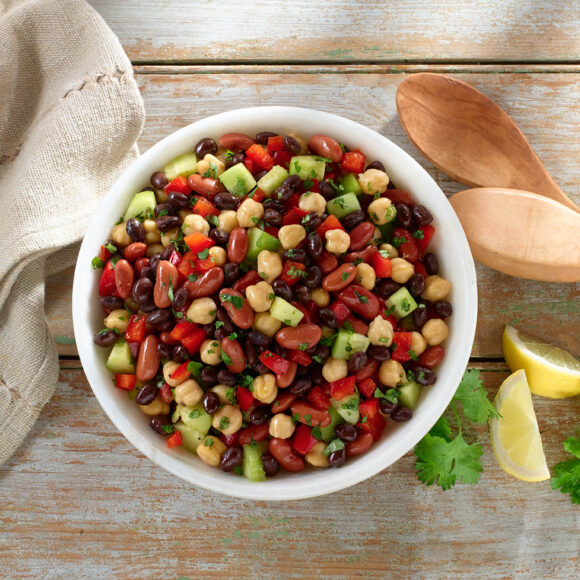 Rápida Ensalada Mixta de Frijoles
