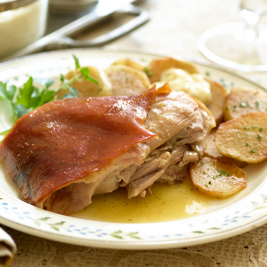 Roast Suckling Pig with Fried Potatoes