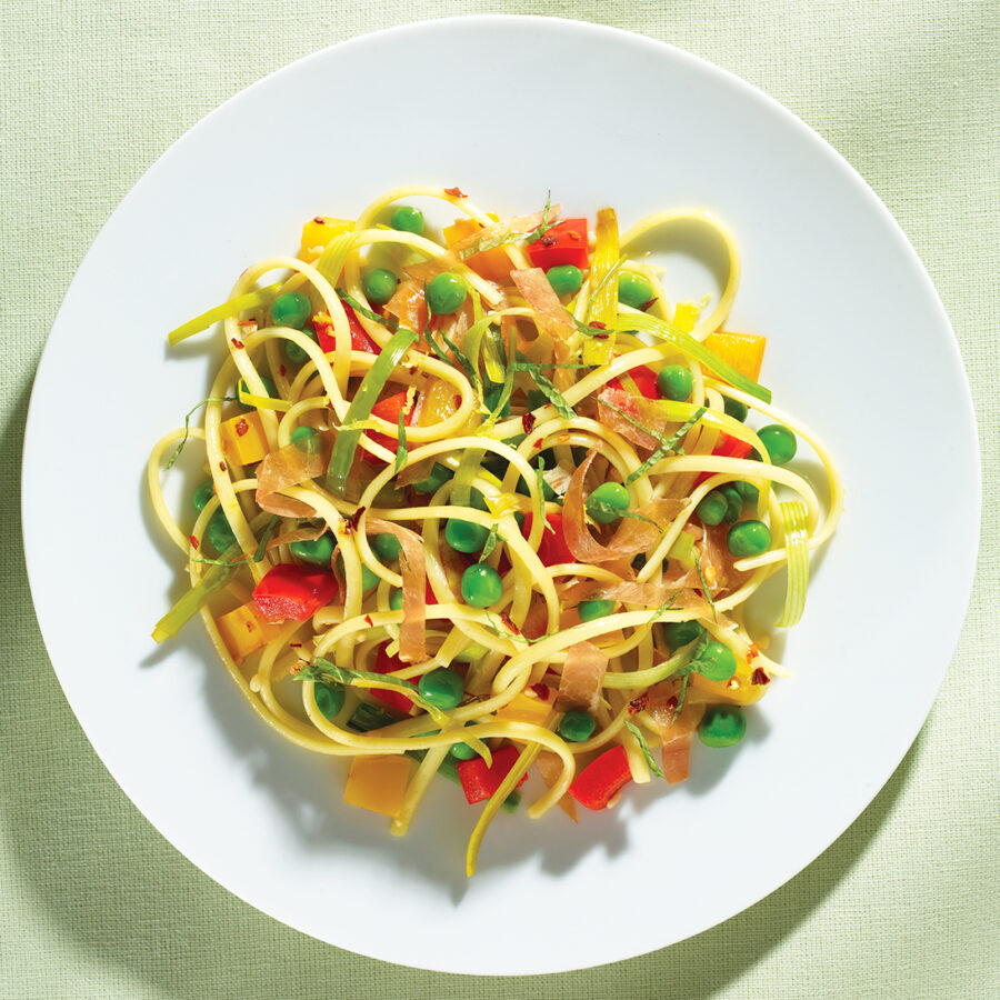 Springtime Linguini with Peas and Leeks