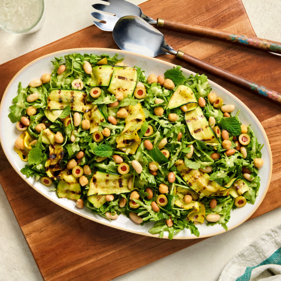 Ensalada de Tres Frijoles con Calabacín a la Parrilla y Aguacate