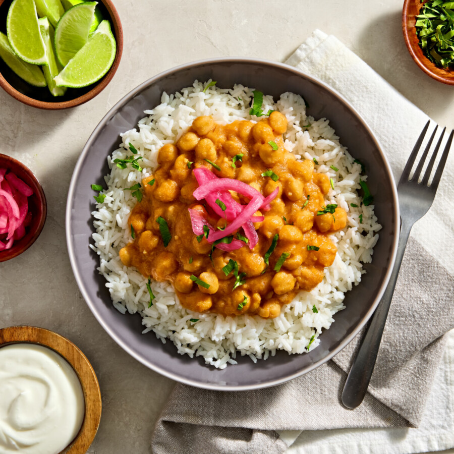 Vegan Creamy Chipotle Chickpea Rice Bowl