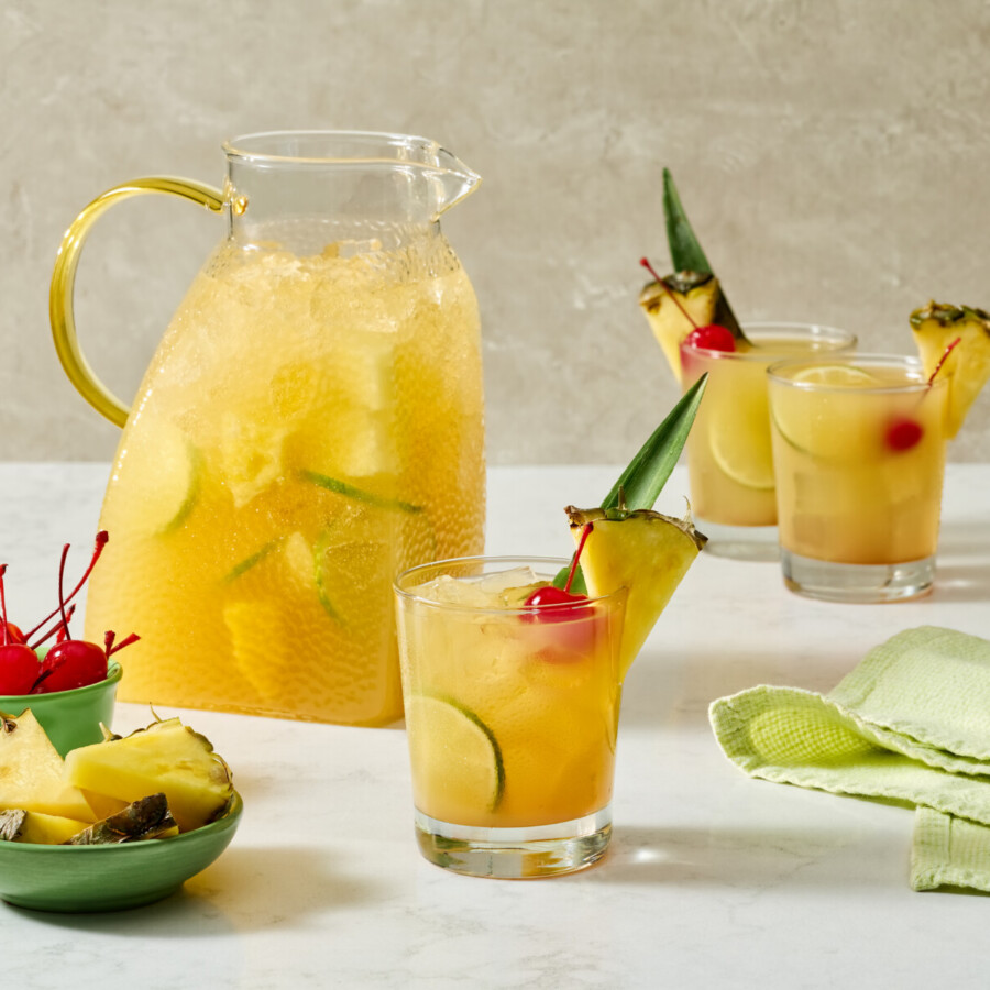 Skinny Piña Colada Spritz